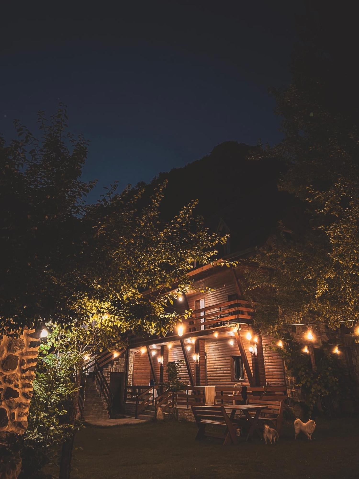 Guesthouse Pashko Theth Exterior foto